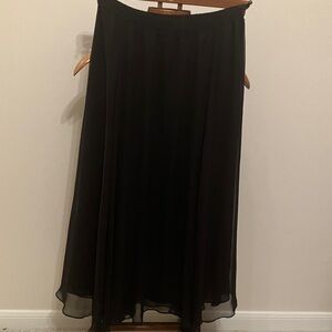 Patra Classic Black Midi Skirt
